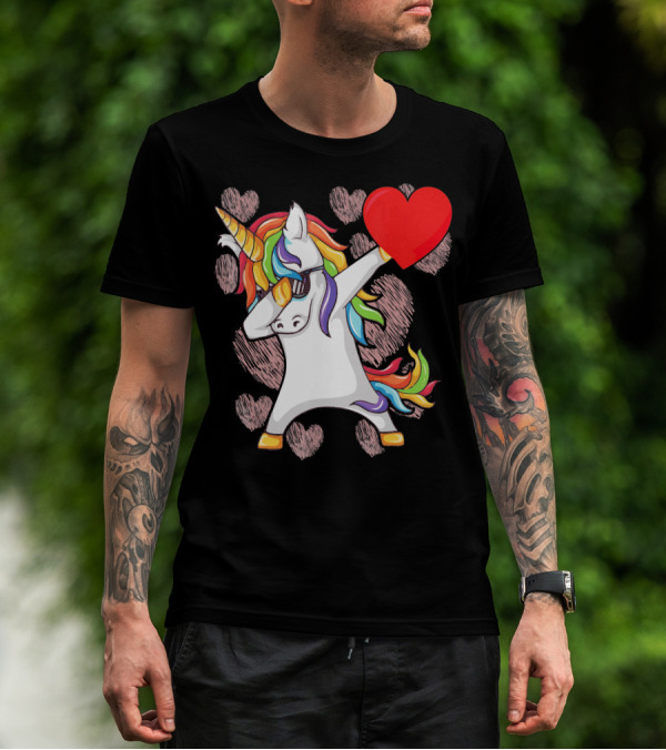 Funny Dabbing Unicorn Holding Heart Valentines T-Shirt