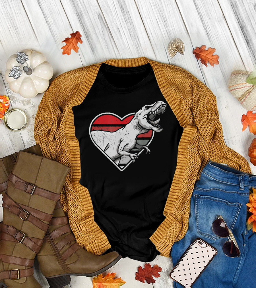 Valentine's Day Heart T-Rex Love Dinosaur Fun T-Shirt