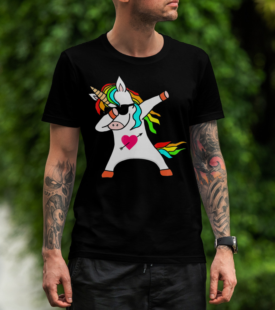 Funny Heart Valentines Day Dabbing Unicorn With Rainbow Mane And Sunglasses T-Shirt