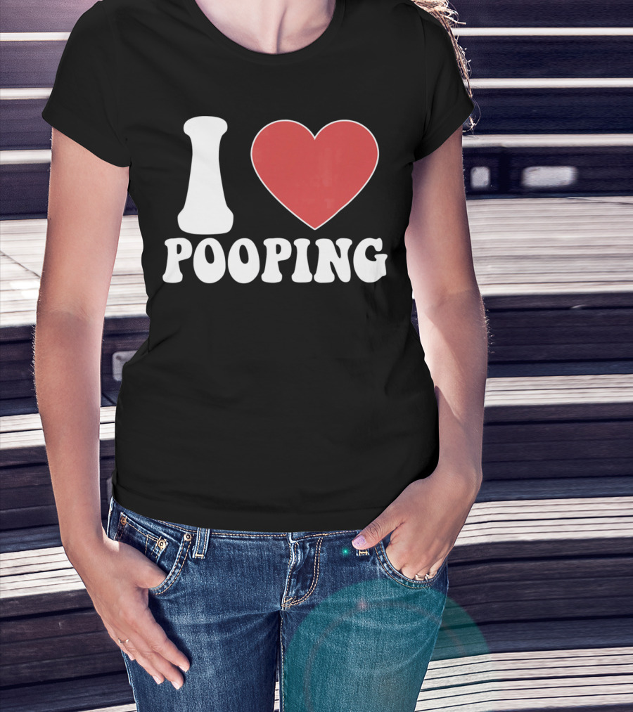 I HEART POOPING Funny Valentines T-Shirt