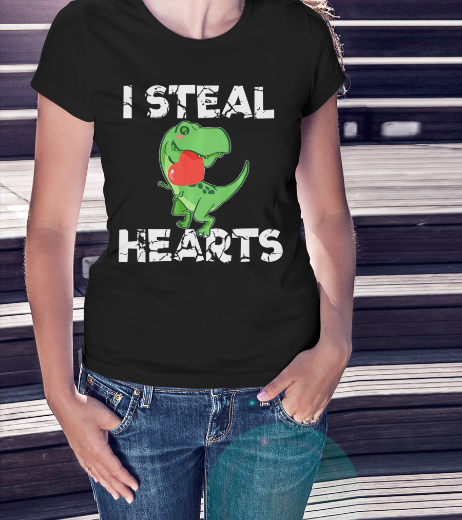 I Steal Hearts Dinosaur Valentine's Day T-Rex Holding Heart T-Shirt