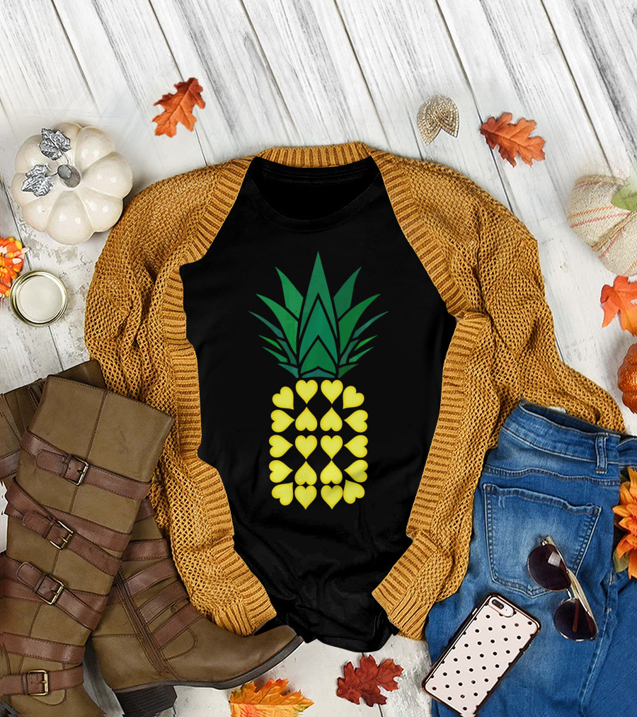 Pineapple Heart Pattern Valentine Day T-Shirt