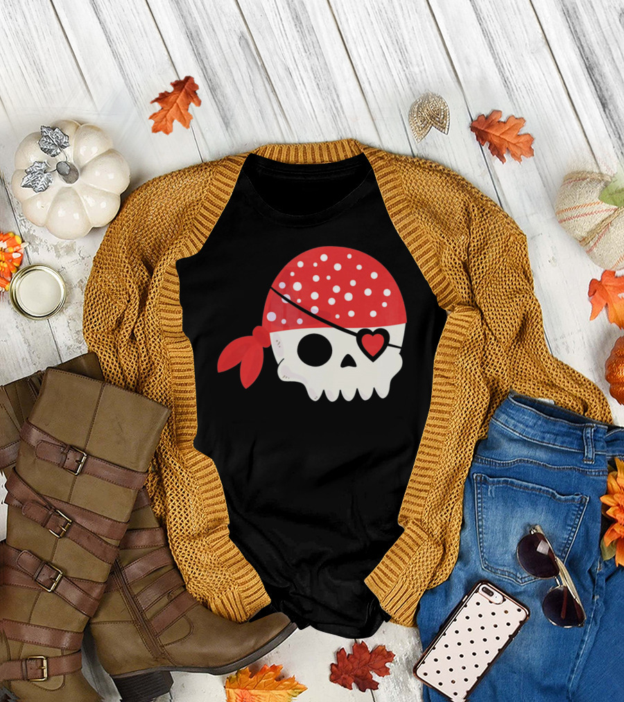 Pirate Skull with Heart Eyepatch I Steal Hearts Valentines T-Shirt