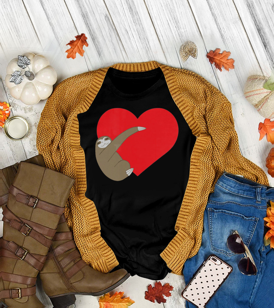 Sloth Hugging Heart Cute Pocket Va T-Shirt