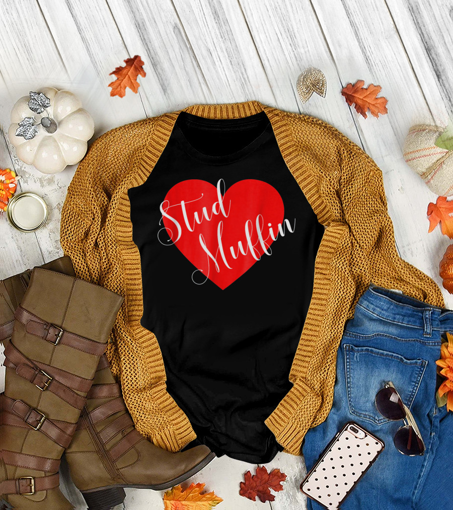 Stud Muffin Retro Vintage Valen Heart T-Shirt
