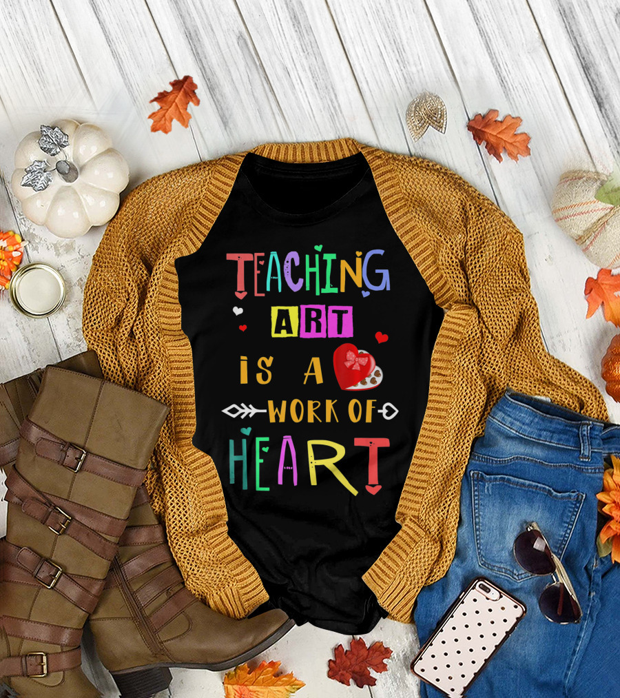 Teaching Art Is A Work Of Heart Palette Love Arrows T-Shirt