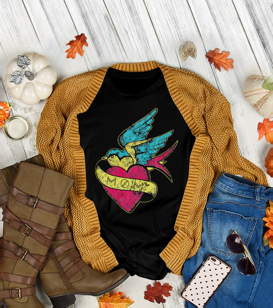 Mom Heart with Blue Bird Vintage Tattoo Valentines T-Shirt