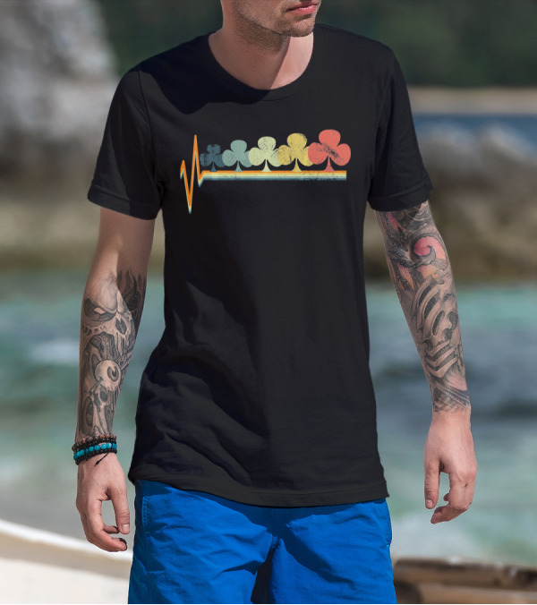 Poker Clover Clubs Hold Retro Heartbeat Vibes T-Shirt