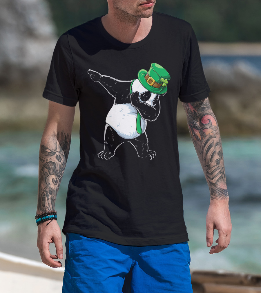 Dabbing Panda St Patricks Day Hat And Green Scarf T-Shirt