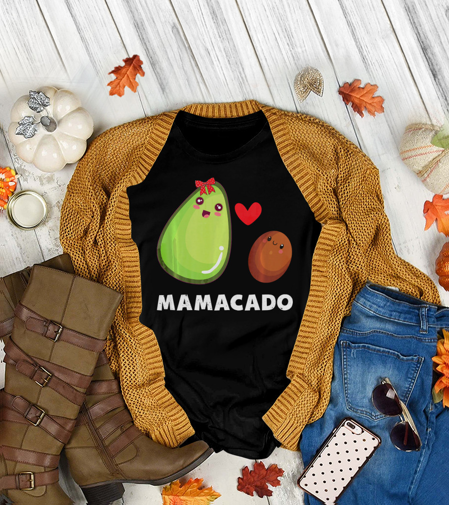 Mamacado Pregnancy Vegetarian Avo Cute Heart Avocado T-Shirt