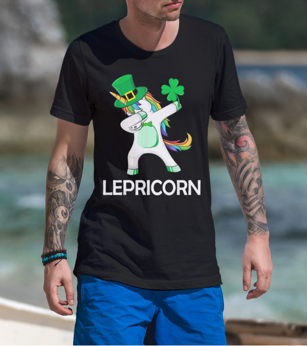 Lepricorn Unicorn Leprechaun Dabbing With Shamrock And Green Hat T-Shirt