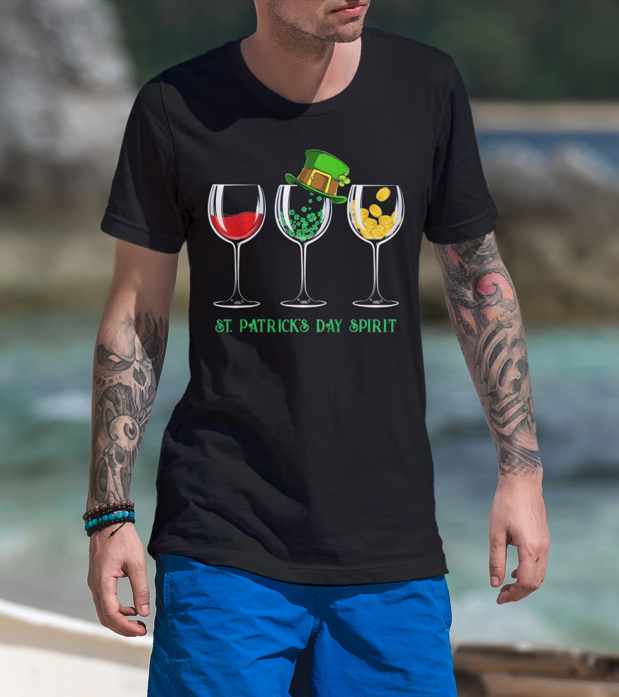St Patrick's Day Spirit Wine Shamrock Leprechaun Coins T-Shirt