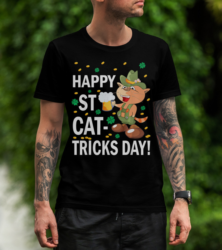 Happy St Cat-Tricks Day Cat Leprechaun Drinking Beer With Clovers And Gold Coins T-Shirt