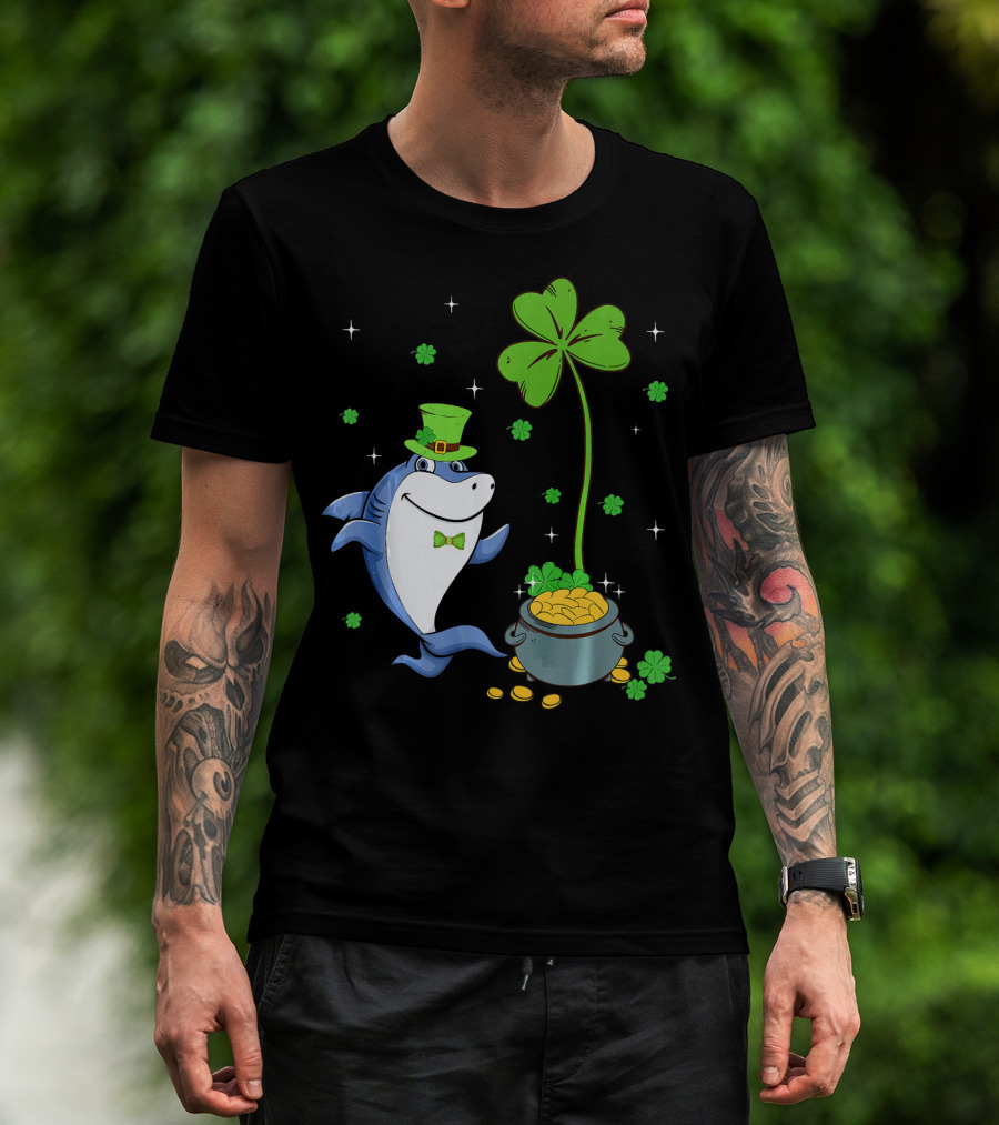 St Patricks Shamrock Leprechaun Shark With Pot Of Gold T-Shirt