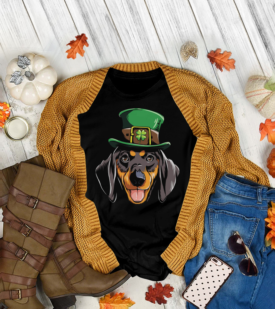 Dachshund Leprechaun St Patricks Hat Shamrock T-Shirt