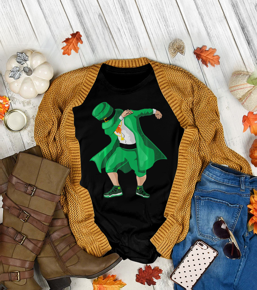 Dabbing Irish Leprechaun in Green Suit with Shamrock Shoes T-Shirt
