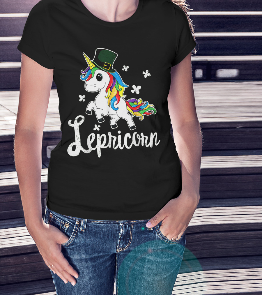 Lepricorn St Patricks Day Unicorn With Rainbow Mane And Leprechaun Hat T-Shirt