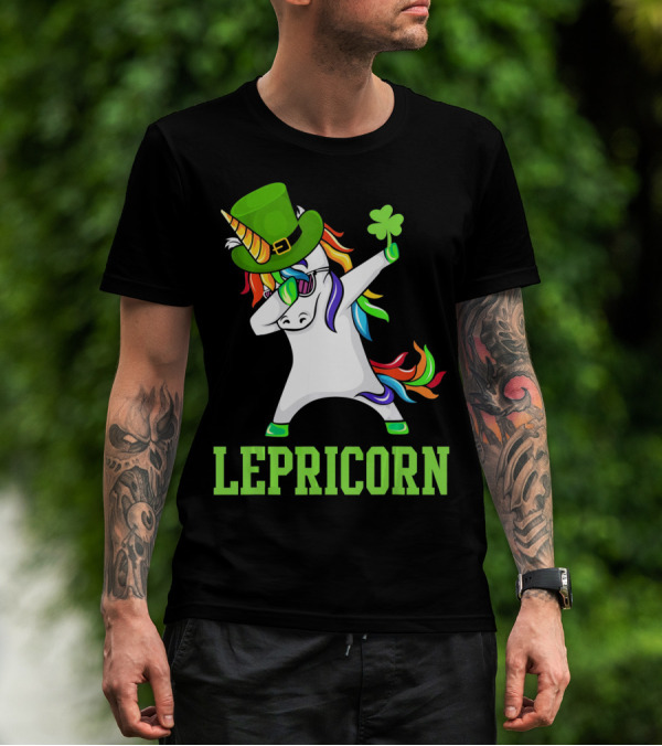 Lepricorn Lucky Irish St Patricks Day Unicorn Dabb With Shamrock Hat T-Shirt