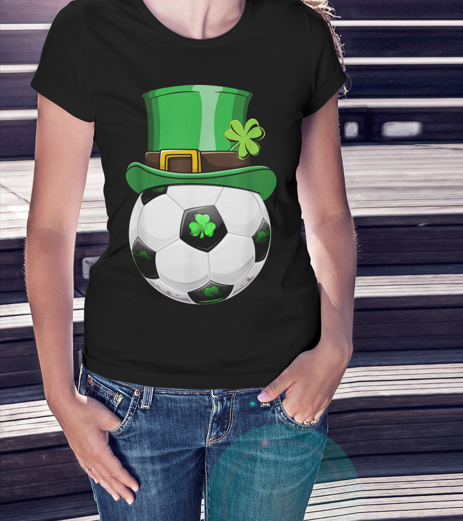 Leprechaun Soccer Funny St. Patrick's Day Hat With Shamrock Soccer Ball T-Shirt
