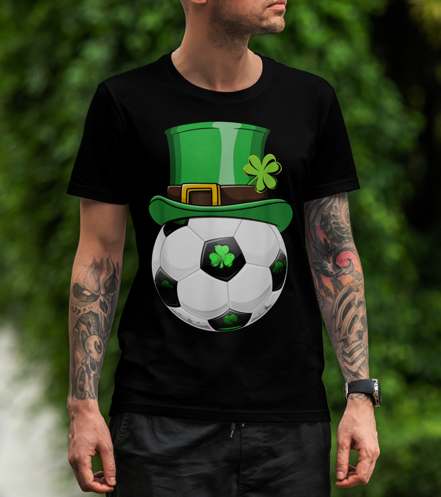 Leprechaun Soccer Funny St. Patrick's Day Hat With Shamrock Soccer Ball T-Shirt