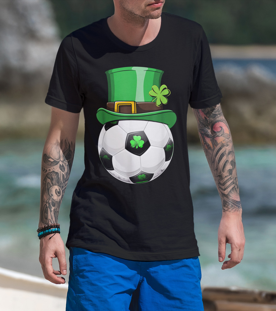 Leprechaun Soccer Funny St. Patrick's Day Hat With Shamrock Soccer Ball T-Shirt