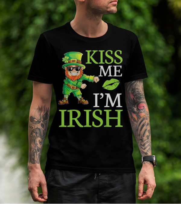 Kiss Me I'm Irish Cool Leprechaun Flossing T-Shirt