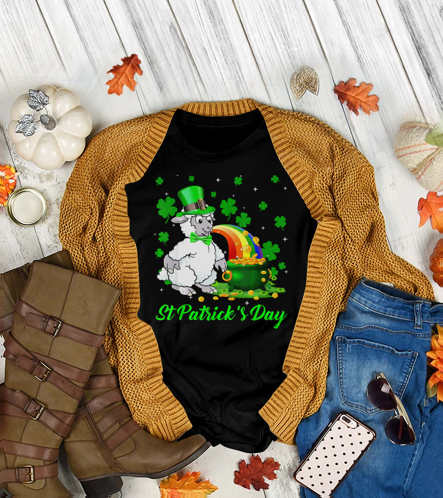 St Patrick's Day Leprechaun Sheep Shamrock Rainbow Pot of Gold T-Shirt