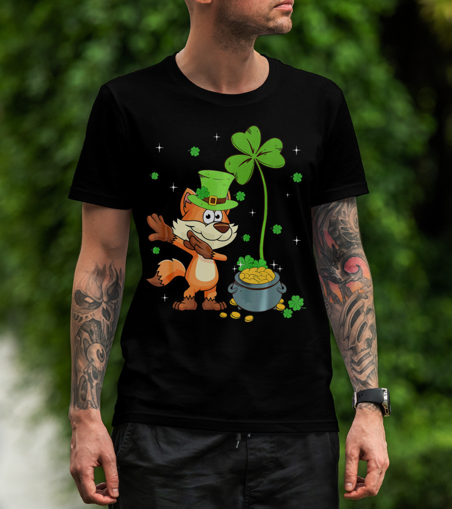 Shamrock Leprechaun Fox With Clover And Pot Of Gold T-Shirt