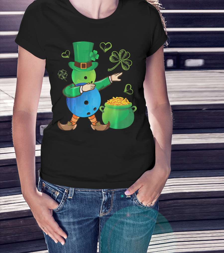 Pooling Leprechaun Dabbing With Gold Pot And Shamrocks T-Shirt