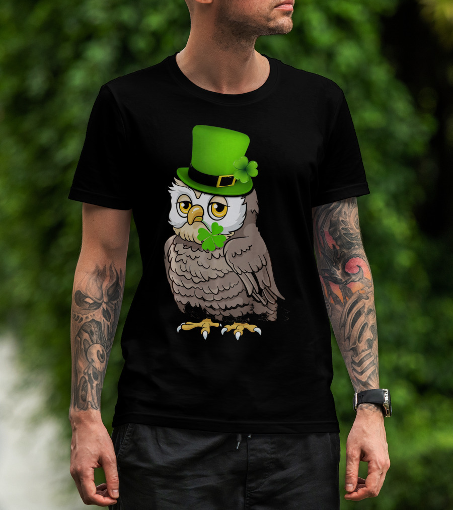 St Patricks Day Owl Wearing Green Hat With Shamrock Clove T-Shirt