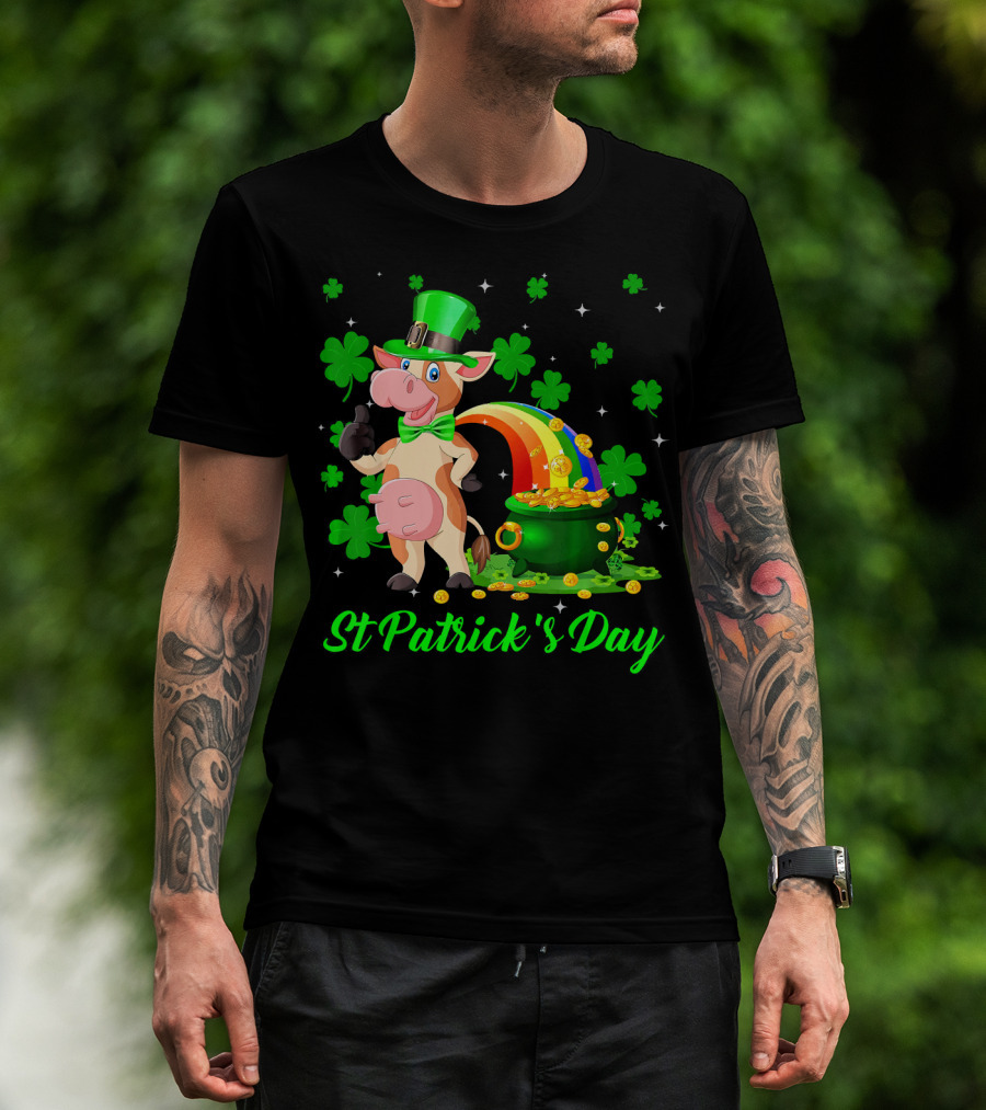 Leprechaun Cow Shamrock St Patrick's Day Rainbow Pot Of Gold T-Shirt