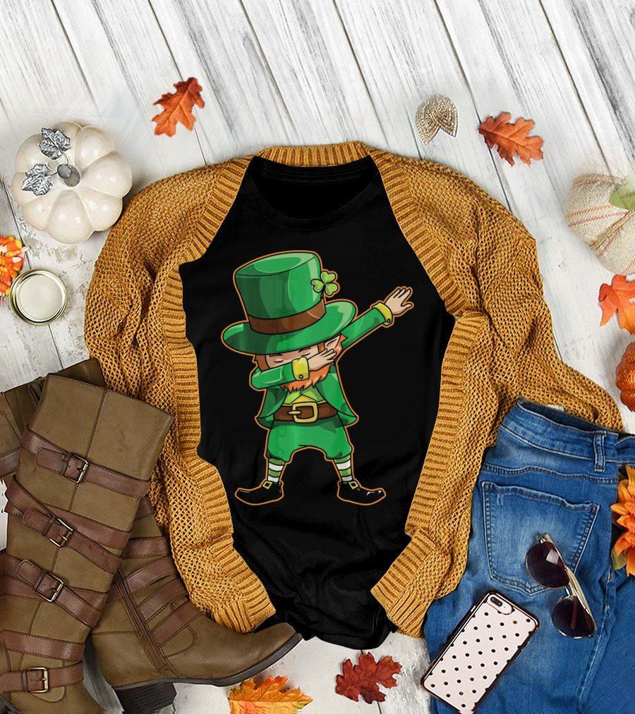 Funny Leprechaun Dabbing Dance Icon in Green Outfit and Hat T-Shirt