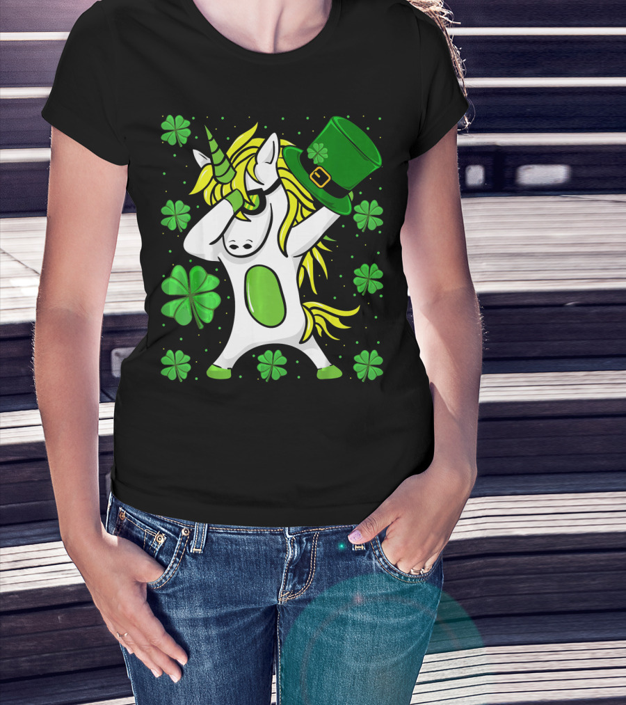 Funny Irish St Patricks Day Unicorn With Leprechaun Hat And Shamrocks T-Shirt