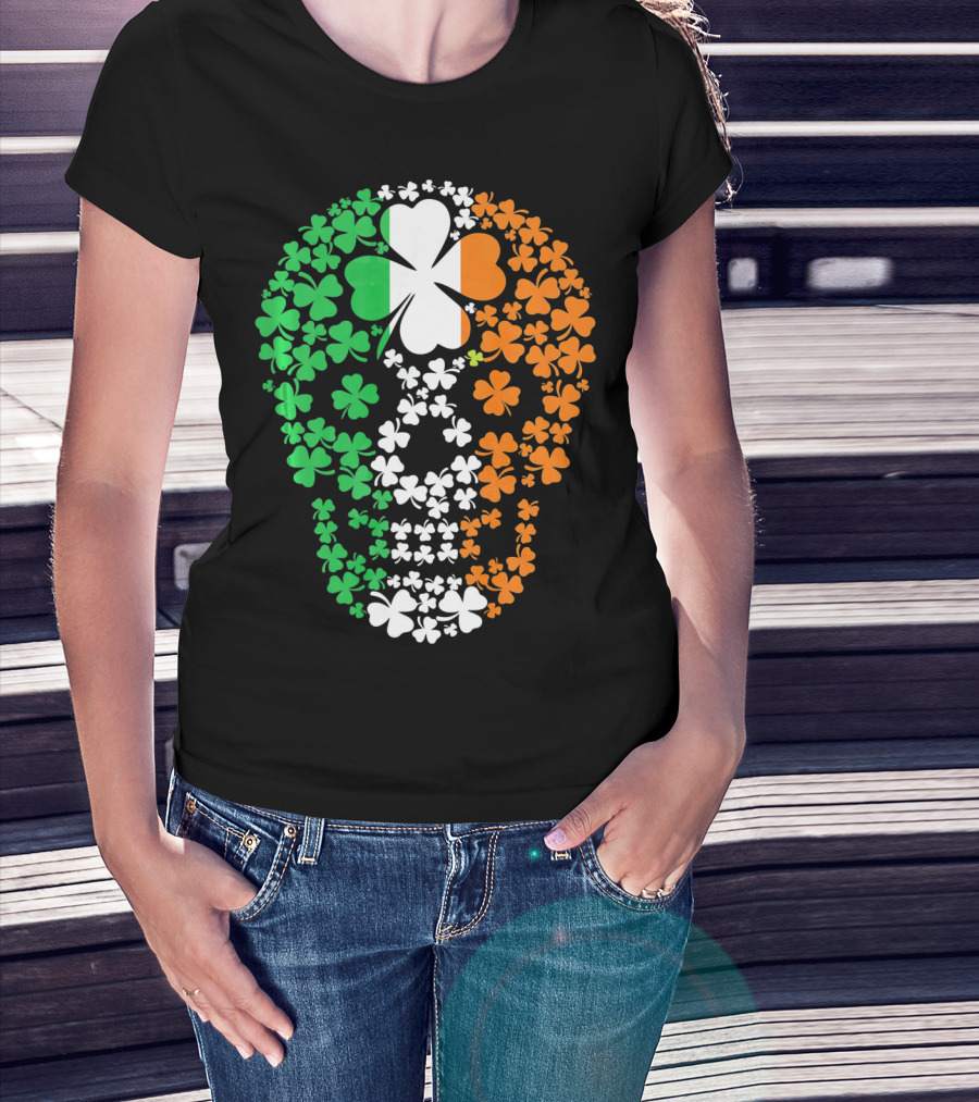 Vintage Shamrock Skull Ireland St Patrick's Day T-Shirt