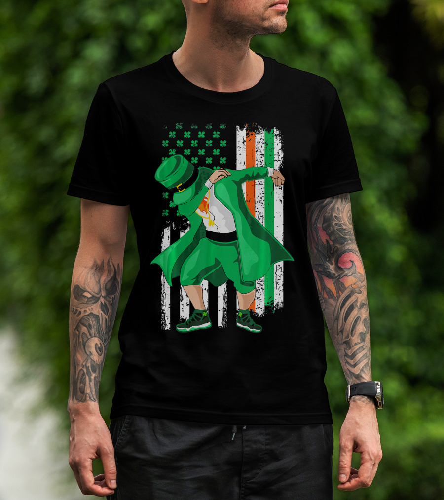 Dabbing Leprechaun With Shamrock And Irish American Flag Background T-Shirt