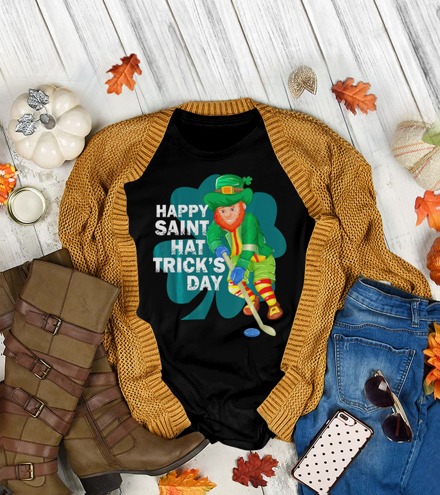 Happy Saint Hat Trick's Day Leprechaun Hockey Player Shamrock Ice T-Shirt