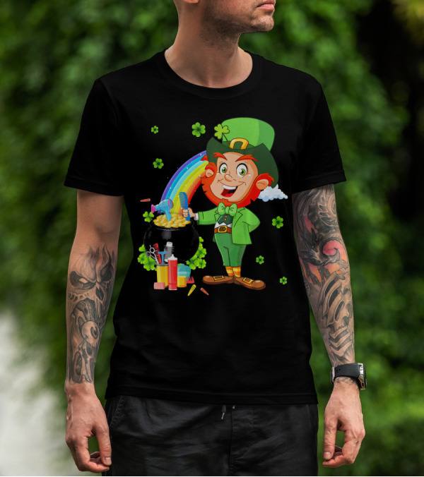 Medical Scrub Hairstylist Leprechaun Pat With Rainbow And Pot Of Gold Barber Tools T-Shirt