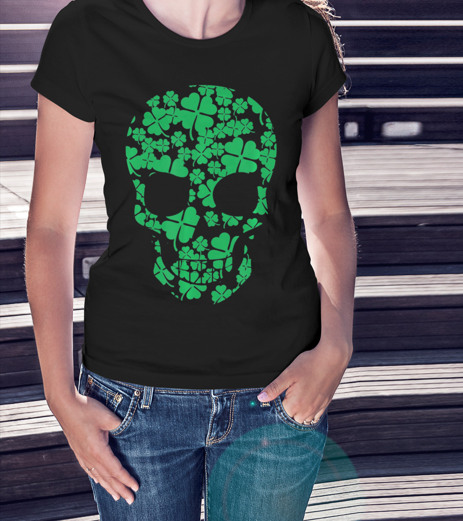 Saint Patricks Day Shamrocks Skull T-Shirt