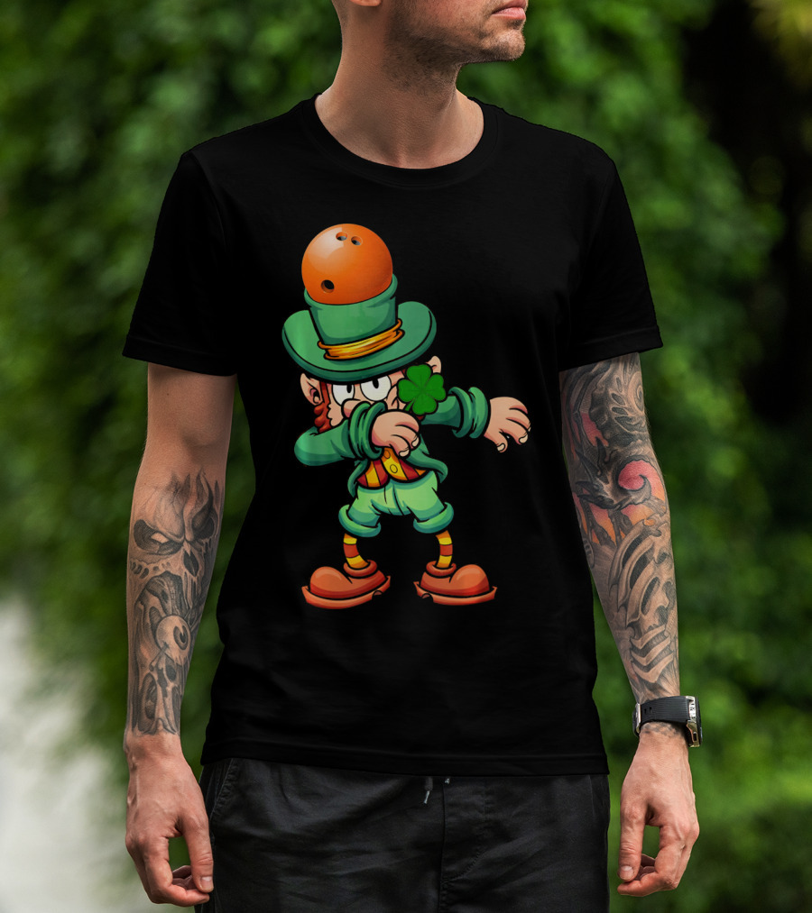 Dabbing Leprechaun Wearing Bowling Ball Hat Holding Shamrock T-Shirt