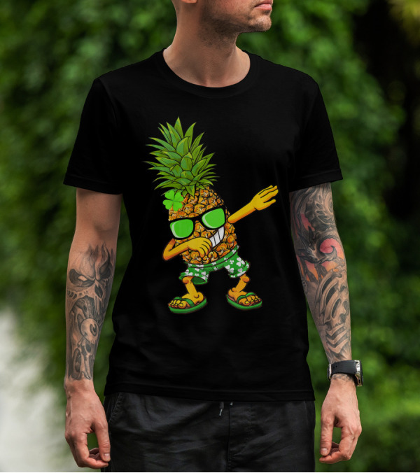 Pineapple Leprechaun Dabbing Clover Sunglasses St Patrick's Shorts T-Shirt