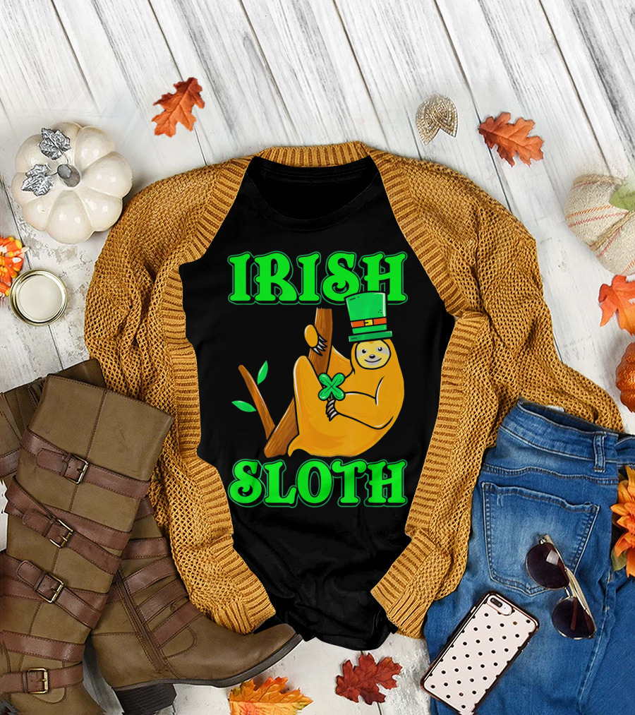 IRISH SLOTH Lucky Sloth with Shamrock and Green Hat T-Shirt