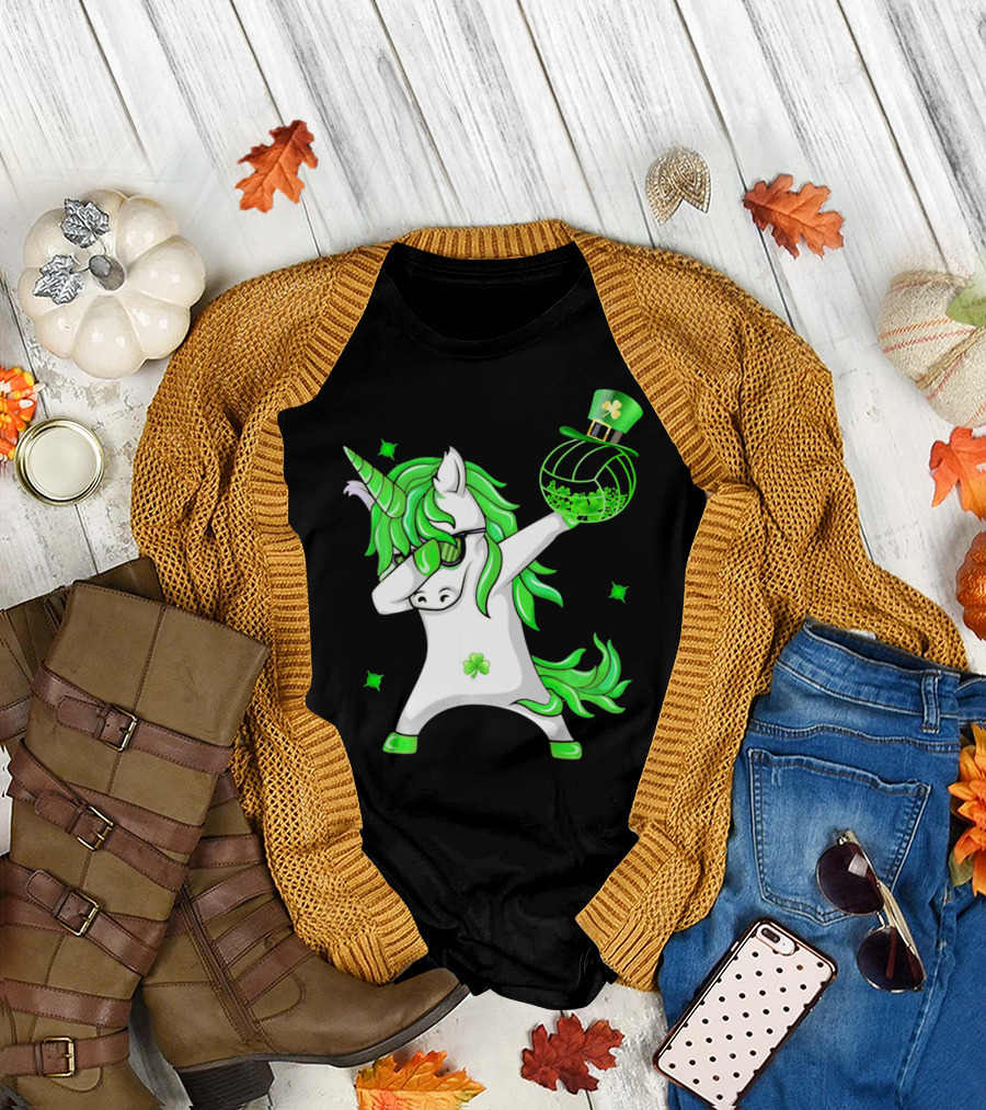 Happy St Patricks Day Dabbing Unicorn with Shamrock Hat and Green Hair T-Shirt