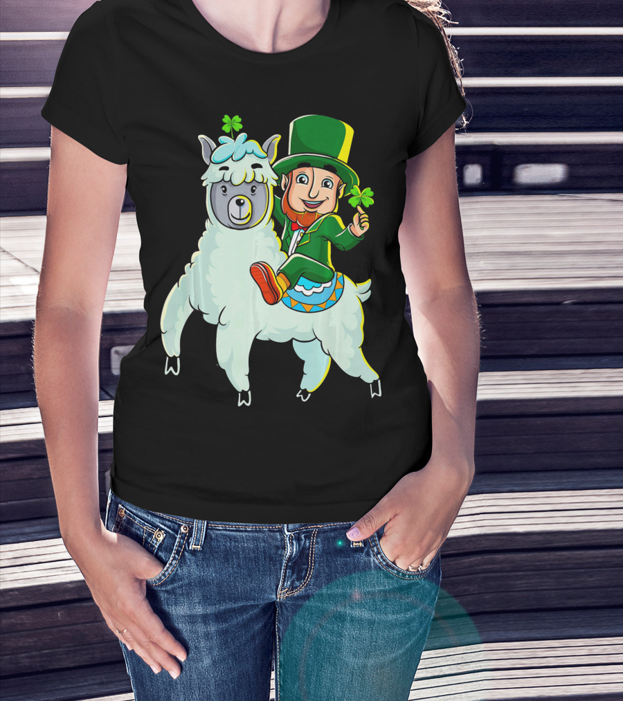 Leprechaun Riding Llama Clover Hat Green Suit Cartoon T-Shirt