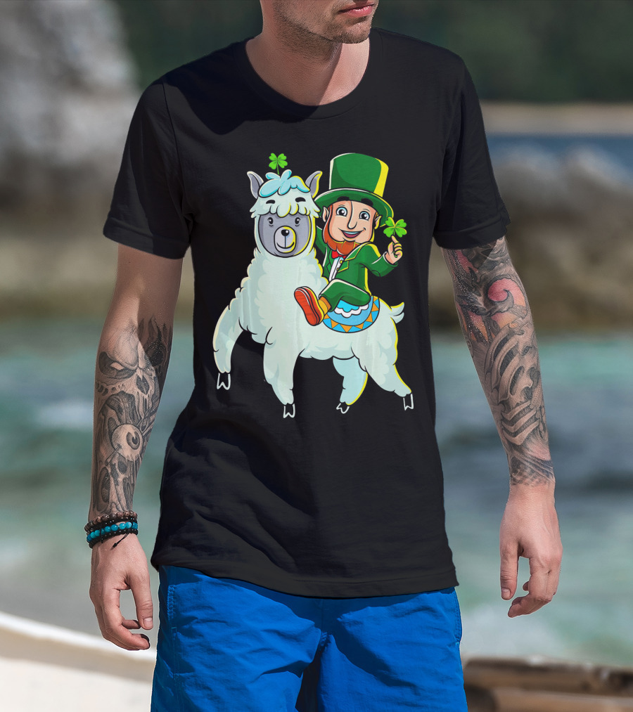 Leprechaun Riding Llama Clover Hat Green Suit Cartoon T-Shirt