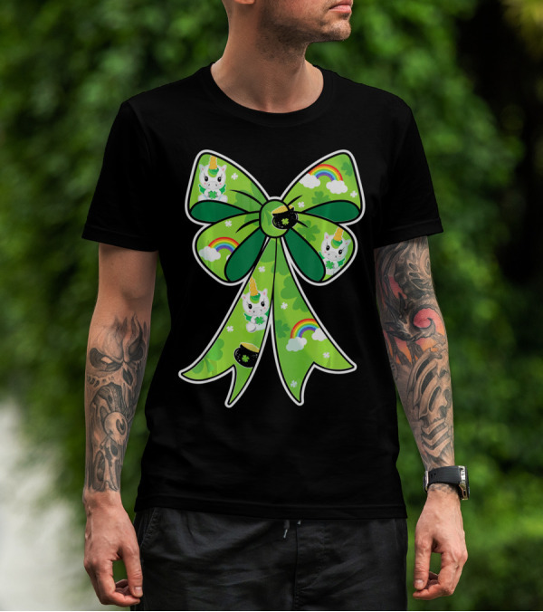 Girls St Patrick's Day Unicorn Bow With Rainbows And Shamrocks T-Shirt