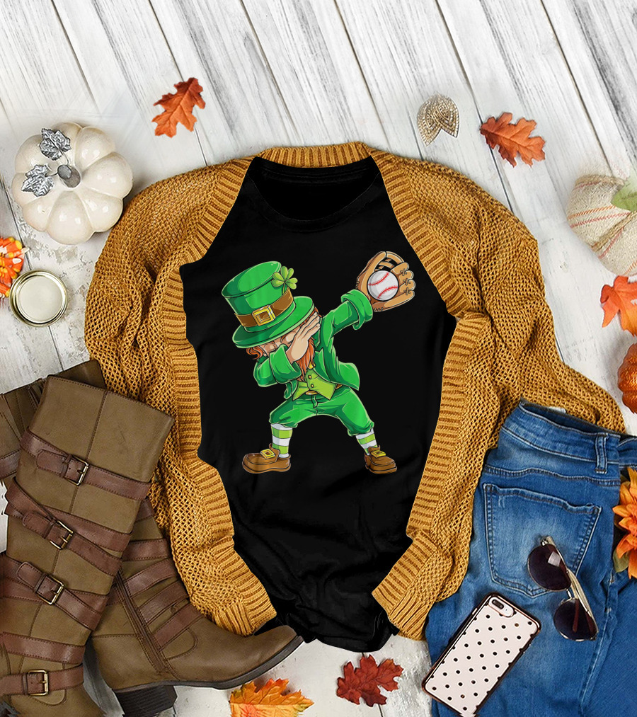 Dabbing Leprechaun Baseball Glove Pitcher Fantasy T-Shirt