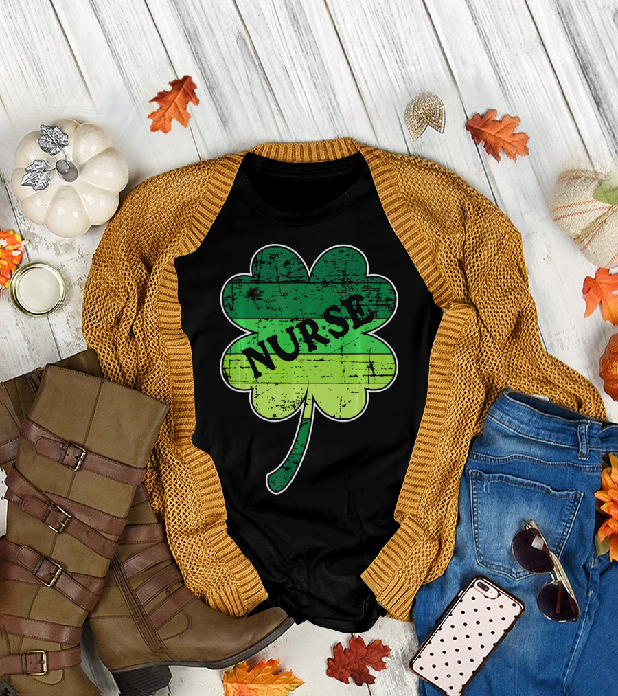 Nurse Shamrock Irish RN ER Nurse Nursing T-Shirt