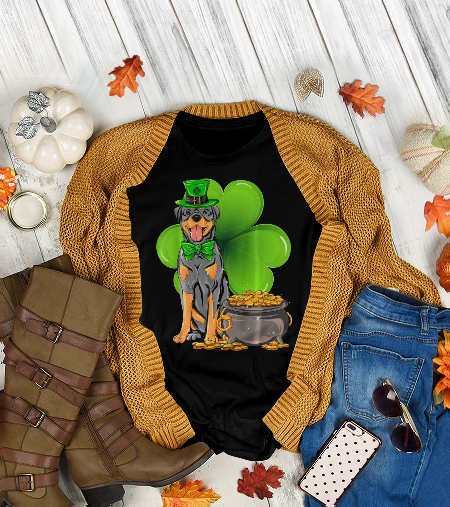 Rottweiler St Patricks Day Leprechaun With Shamrock And Gold Coins T-Shirt