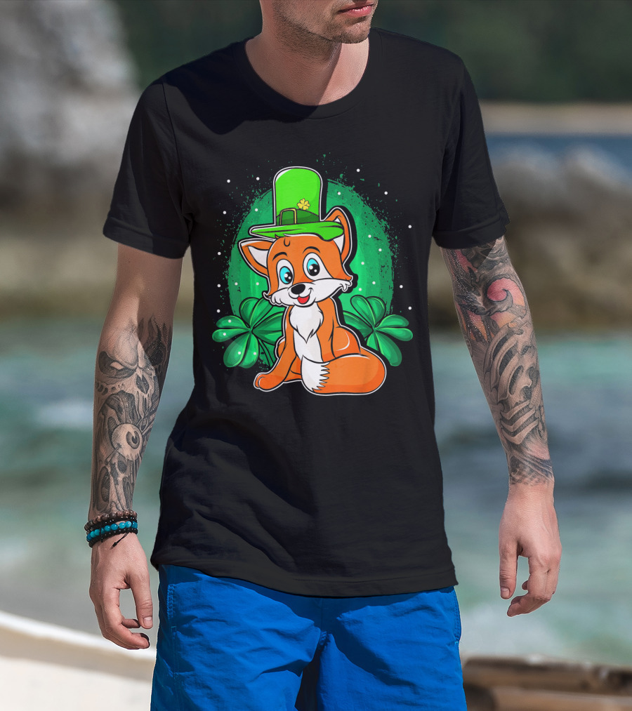 Four Leaf Clover Hat Fox Saint Patrick's Day T-Shirt