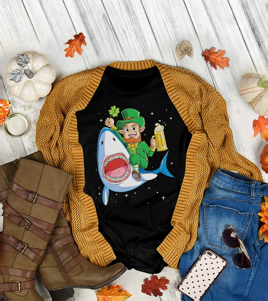 St Patricks Day Leprechaun Riding Shark with Beer Stein and Shamrock T-Shirt